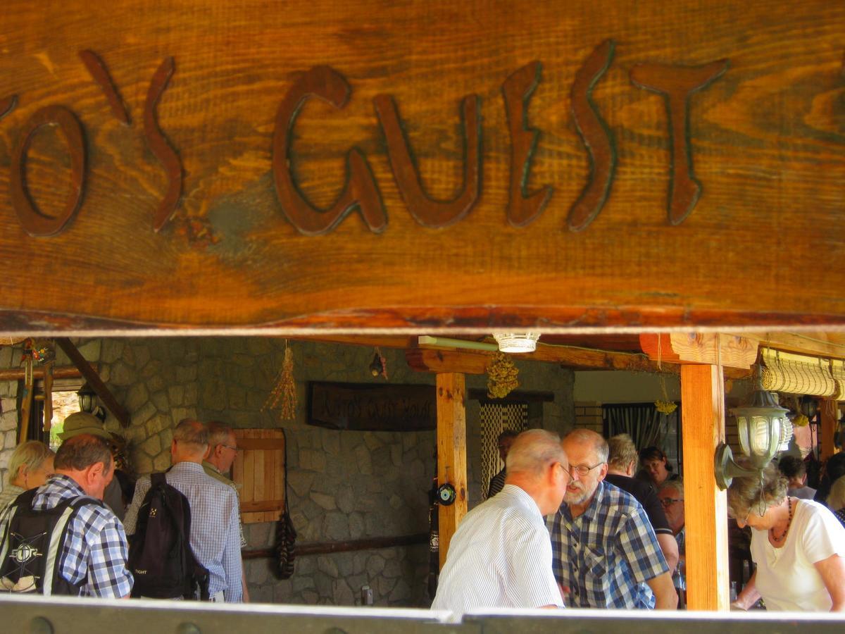 Risto'S Guest House Elshani Exterior photo